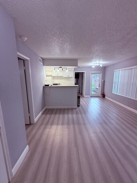 Foto del edificio - 2750 Holly Hall St