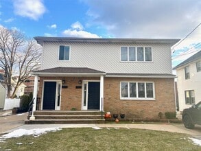 Building Photo - 225 Cleveland Ave