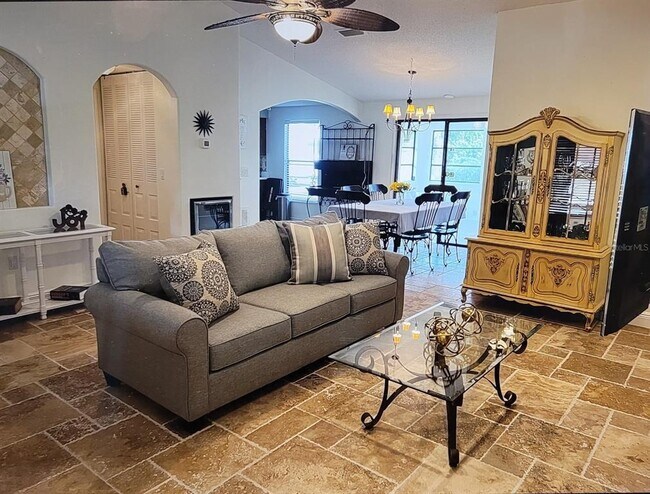 Foto del edificio - 2816 N Lockwood Meadows Blvd