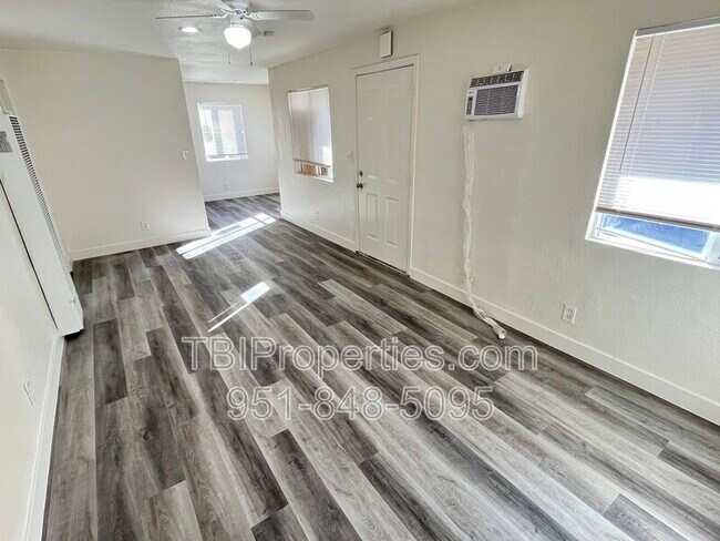 Foto del edificio - 1604 N H St