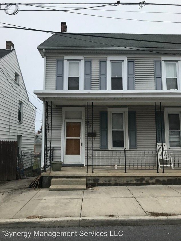 Foto principal - 233-235 S Mulberry St