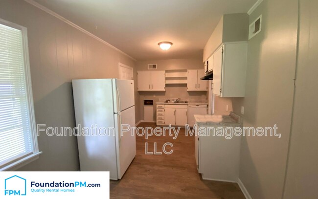 Foto del edificio - 1941 Corning Ave