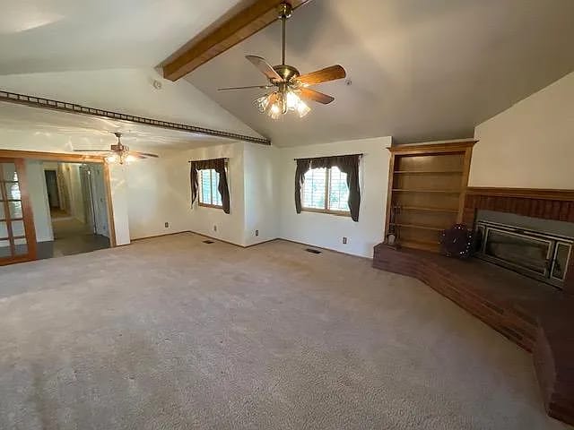 Sala de estar - 8265 Elizabeth Lake Rd