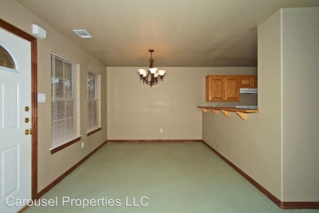 Building Photo - 3 br, 2 bath House - 10918 Shady Oaks