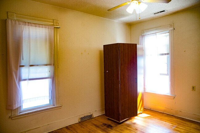 Foto del edificio - 946-15TH