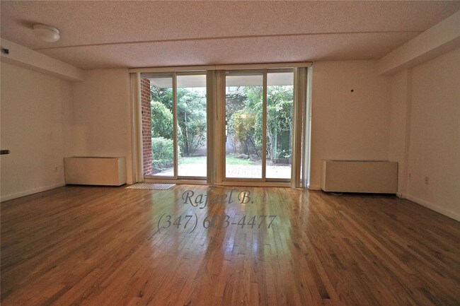 Foto del edificio - 10344 68th Ave
