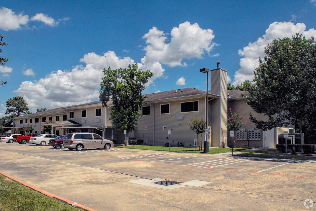 Foto del edificio - Rollingbrook Apartments