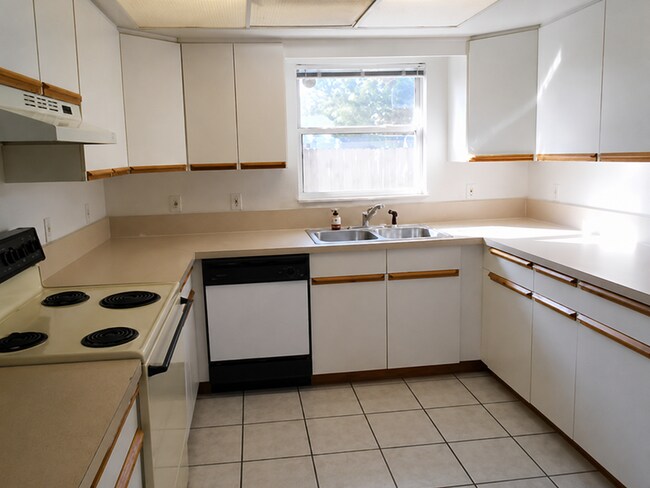 Foto del edificio - 8081 28th Ave N