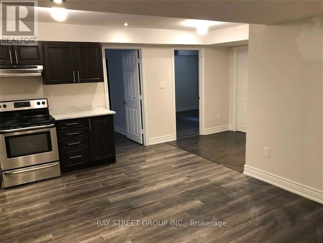 Building Photo - 110 Turquoise Crescent