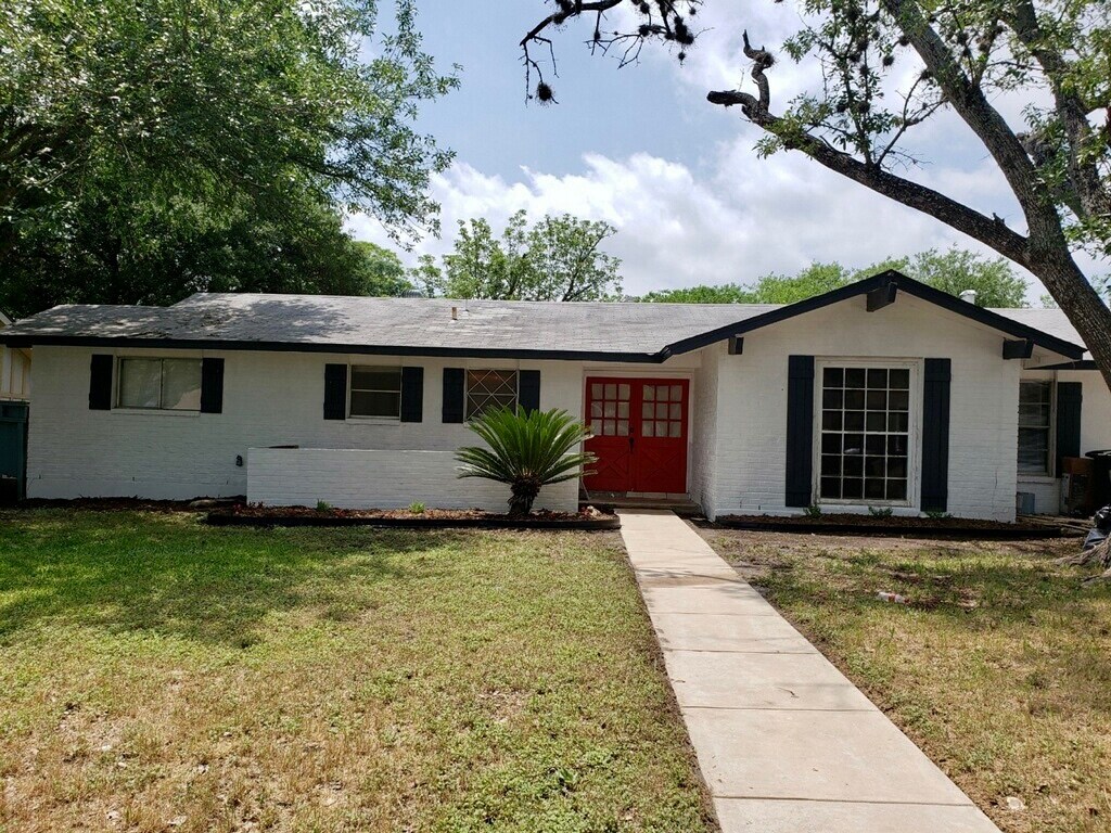 Primary Photo - 5714 Ben Casey Dr
