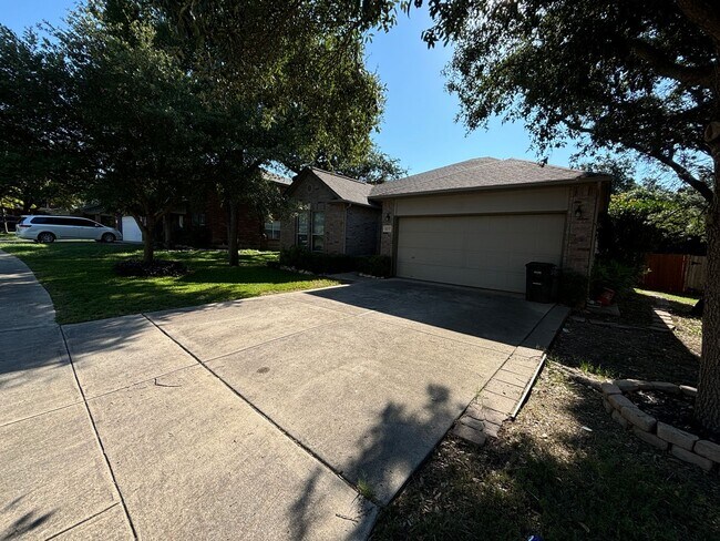 Foto del edificio - 8219 Midway Depot