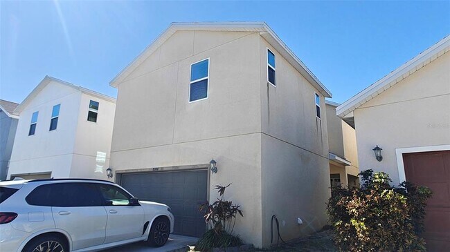 Foto del edificio - 8347 Lookout Pointe Dr