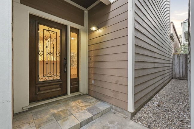 Building Photo - 1521 Prince St