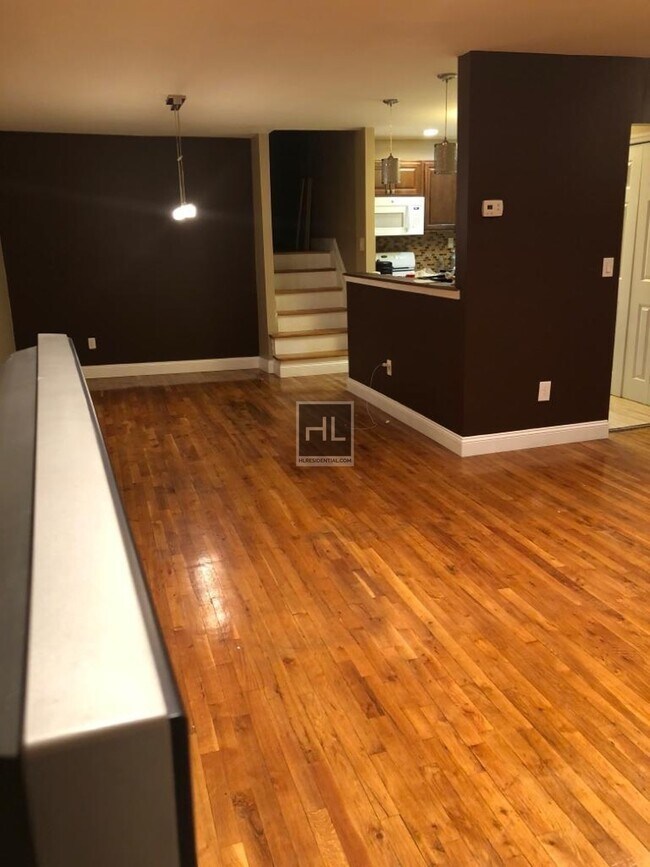 Foto del edificio - HARWAY AVENUE