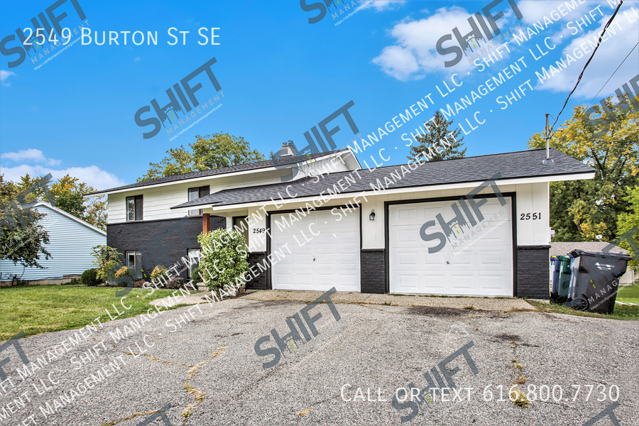 Foto principal - 2549 Burton St SE