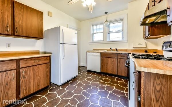 Foto del edificio - 3 br, 2 bath  - 1215 Shady Ave