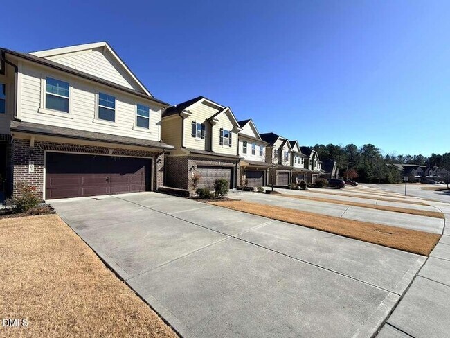 Foto del edificio - 305 Alamosa Pl