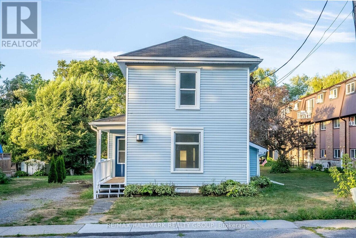Primary Photo - 21 Downes Ave