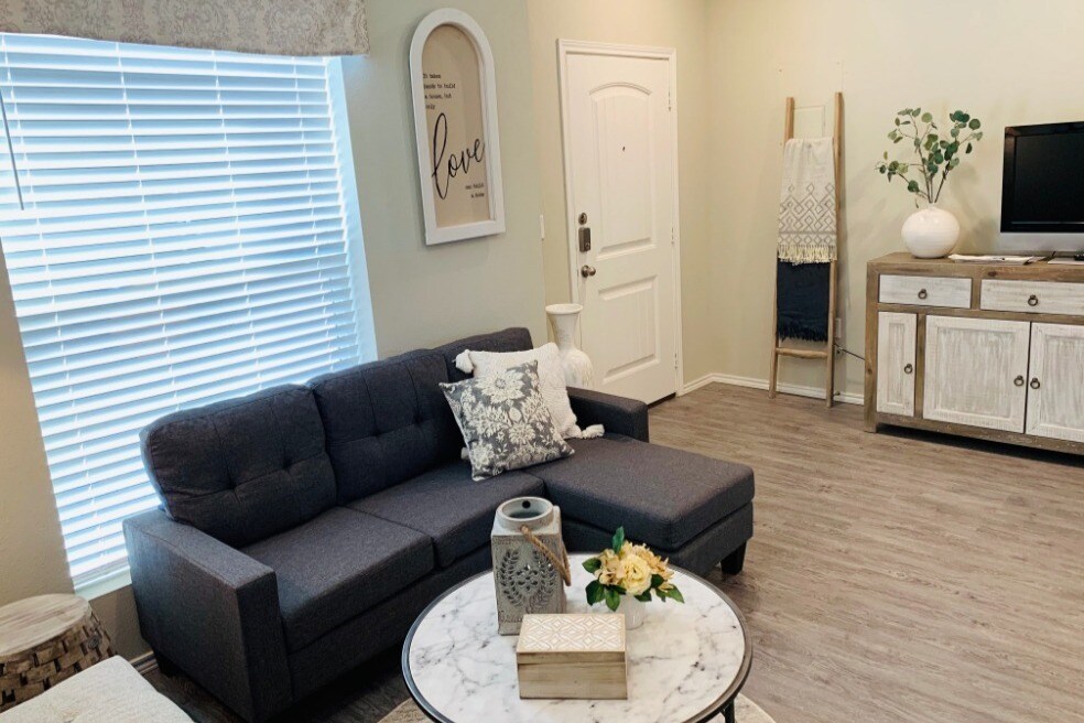 Living Room 2 - 3417 118th St