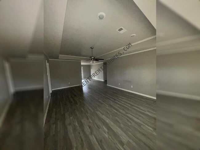 Building Photo - 50 Buena Vis Dr