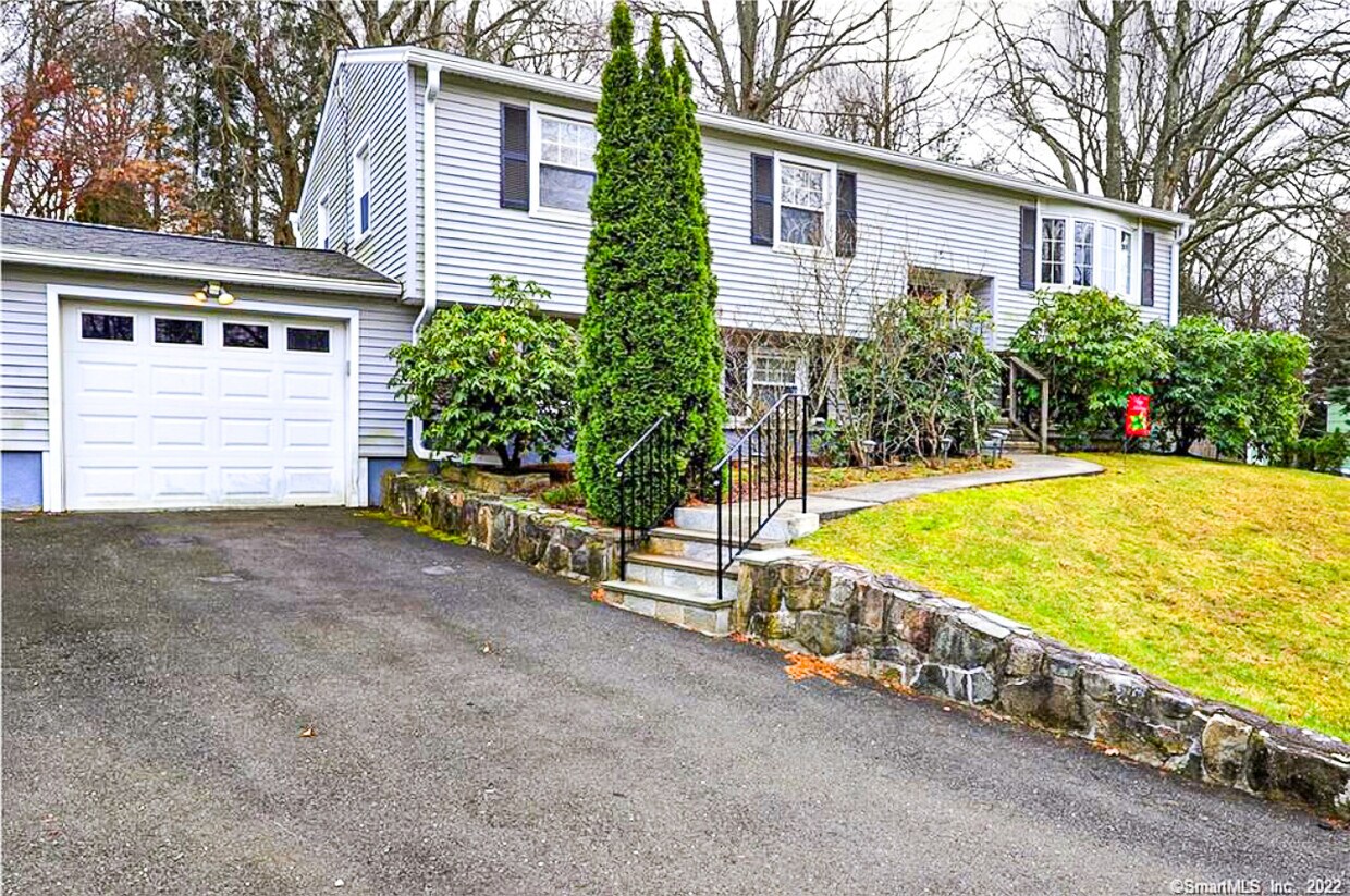 43 Berner Ter, Milford, CT 06460 House Rental in Milford, CT