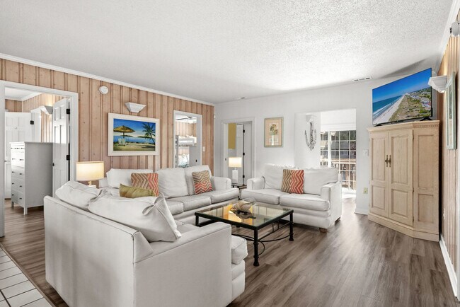 Building Photo - 4308 S Ocean Blvd