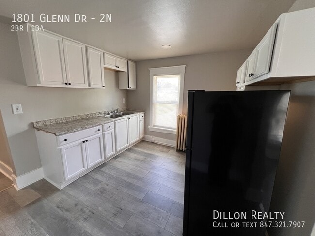 Building Photo - 1801 Glenn Dr