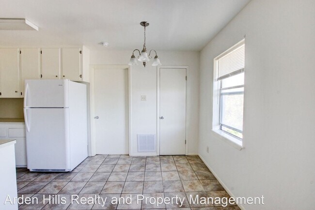 Foto del edificio - 405 Ranchero Rd