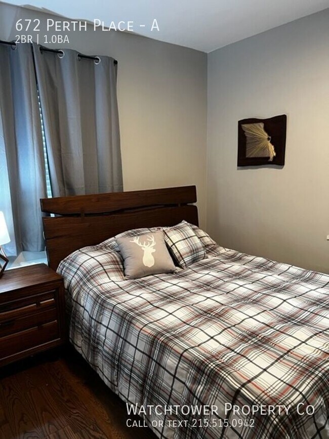 Building Photo - ?Perfectly renovated 2 bedroom with outdoo...