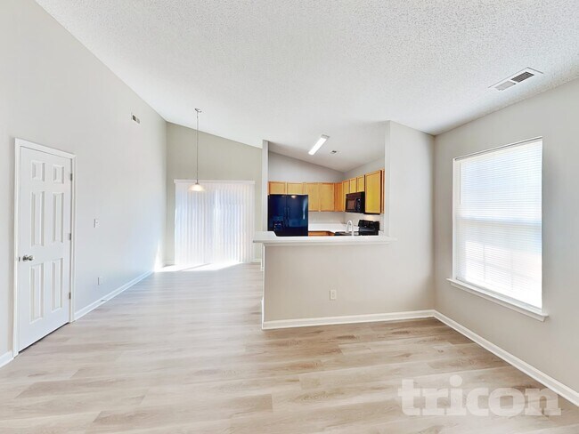 Foto del edificio - 11507 Stewarts Crossing Dr
