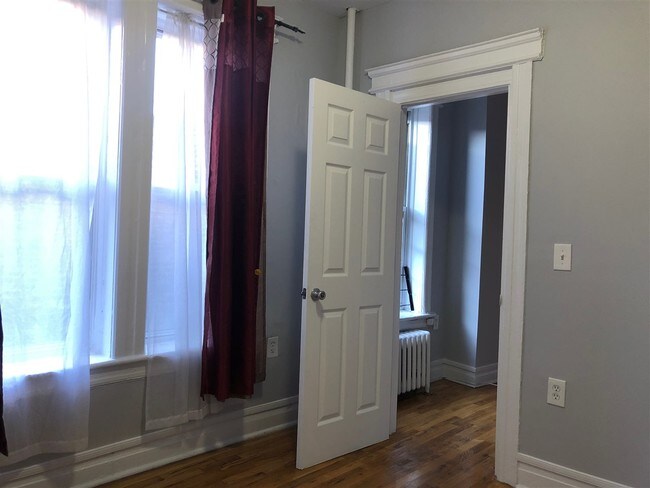 Foto del edificio - 6001 Harrison Pl