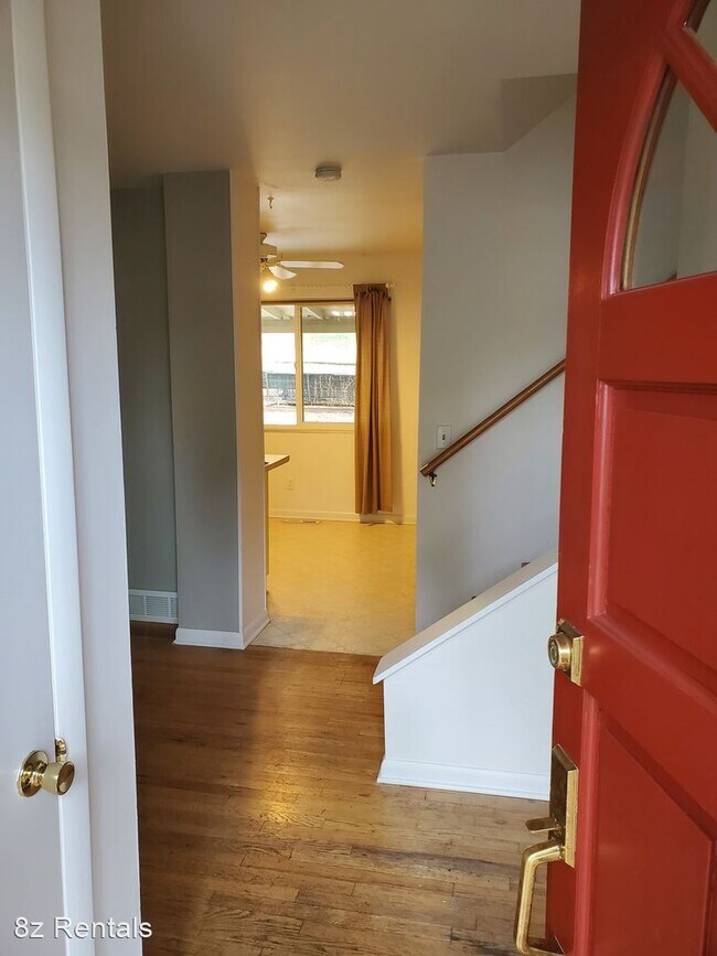Building Photo - 3 br, 2 bath House - 1385 Linden Ave