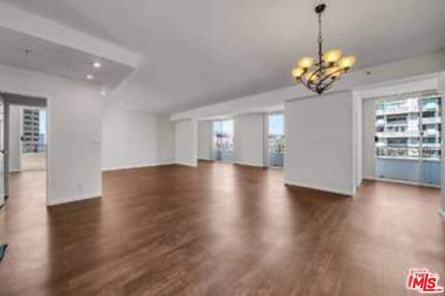 Building Photo - 10390 Wilshire Blvd