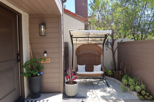 Foto del edificio - 919 Via Colinas