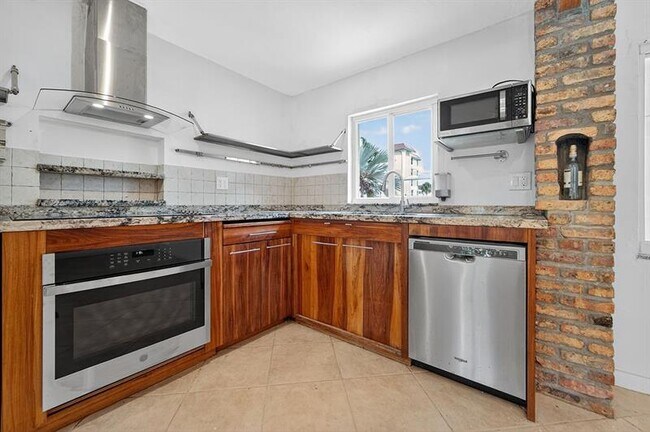 Foto del edificio - 2612 Florida Blvd