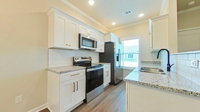 Foto del edificio - Brand new townhome close to Fort Eisenhower!