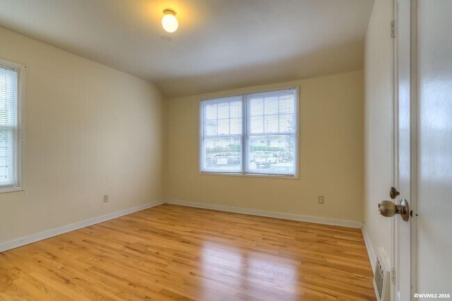 Foto del edificio - Charming bungalow at 30th and Harrison
