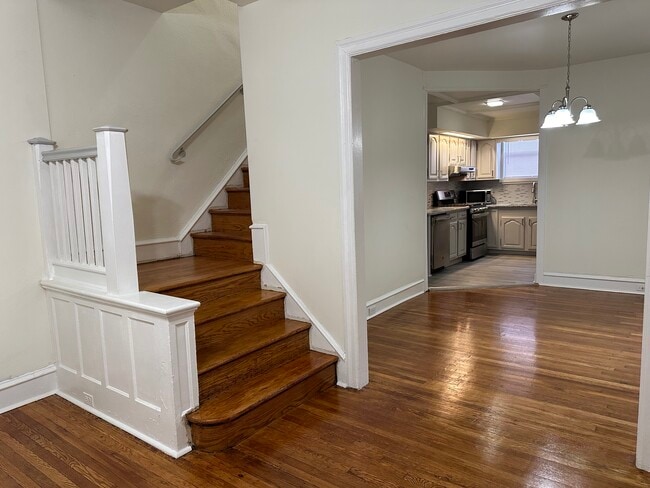 Building Photo - 5232 Pennsgrove St