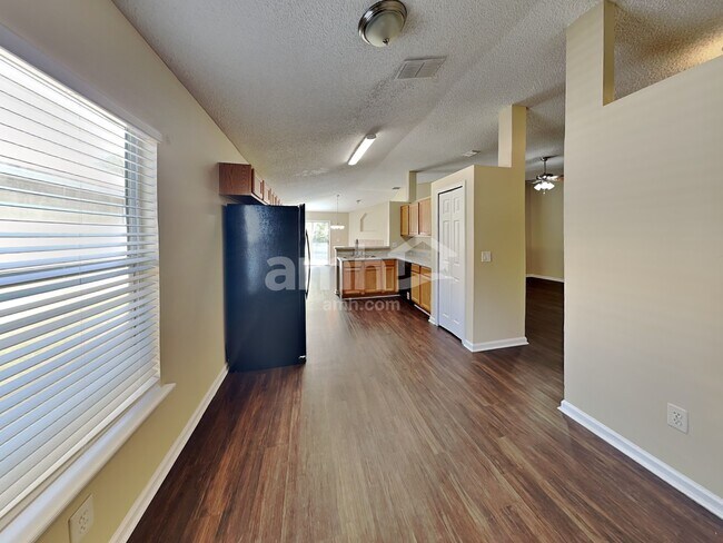 Foto del edificio - 3264 Talisman Drive