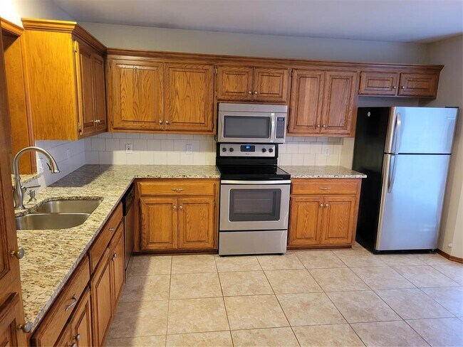 Foto del edificio - 921 Blue Ridge Dr