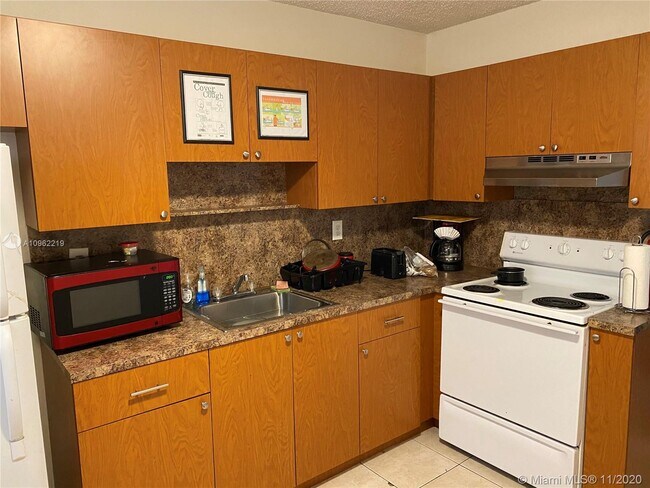 Foto del edificio - 2901 SW 17th St