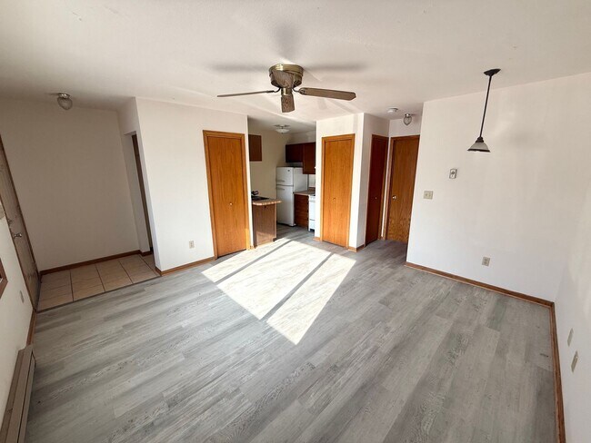 Foto del edificio - Cozy 1 Bedroom, 1 Bathroom Walking Distance to Saint Mary's!