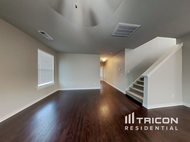 Foto del edificio - 4941 Kingdom Dr