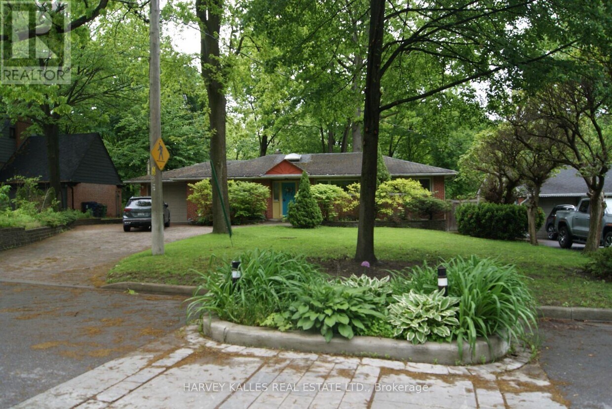 Photo principale - 53 Greenbrook Dr