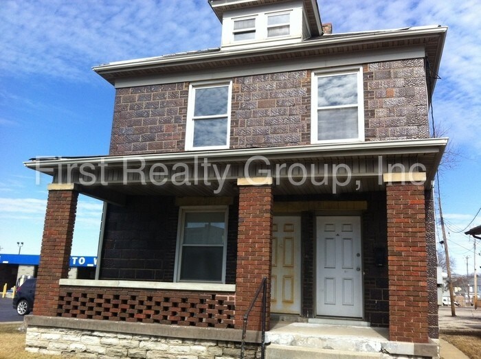 1949 Central Ave Unit a, Middletown, OH 45044 Room for Rent in Middletown, OH
