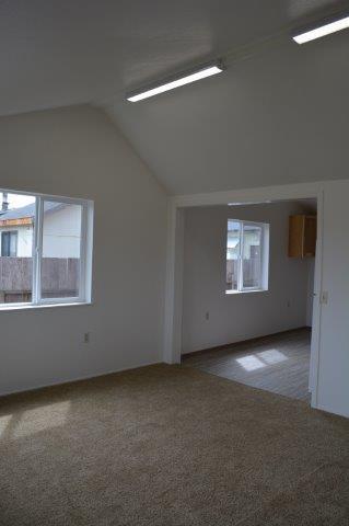 Foto del edificio - Very Cute Beach Cabin! Between Eureka & Arcata, 2 bedroom home with spacious yard