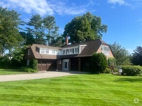 Building Photo - 69 West St