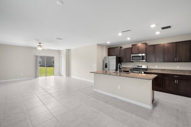 Foto del edificio - LIKE New Home For Rent in Belmont!