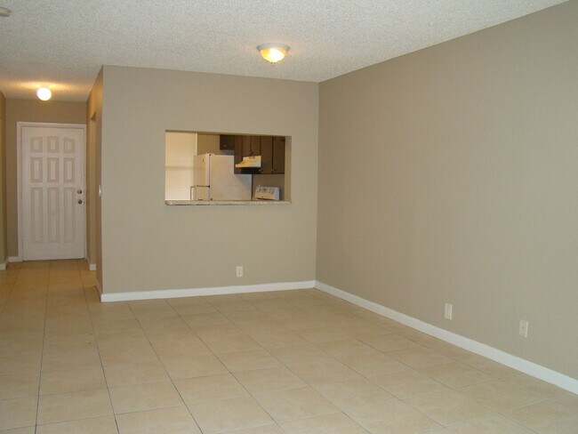 Building Photo - Slashed Rates SPECIALS up to 3 MONTHS FOR FREE ON SELECT UNITS Price Reduced