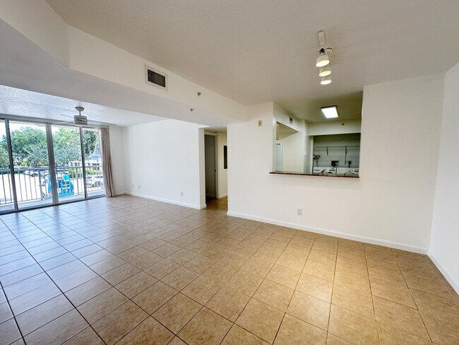 Foto del edificio - 519 E Sheridan St